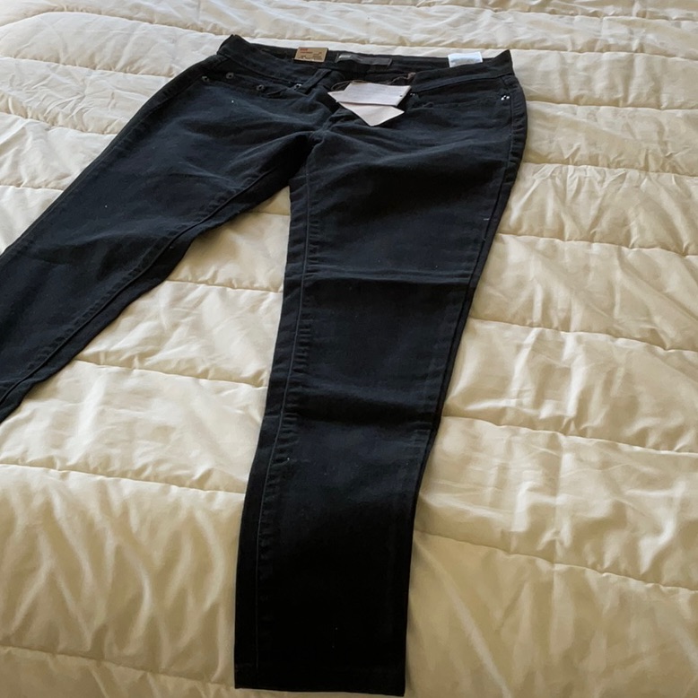 Nwt Levi’s Black Jeans